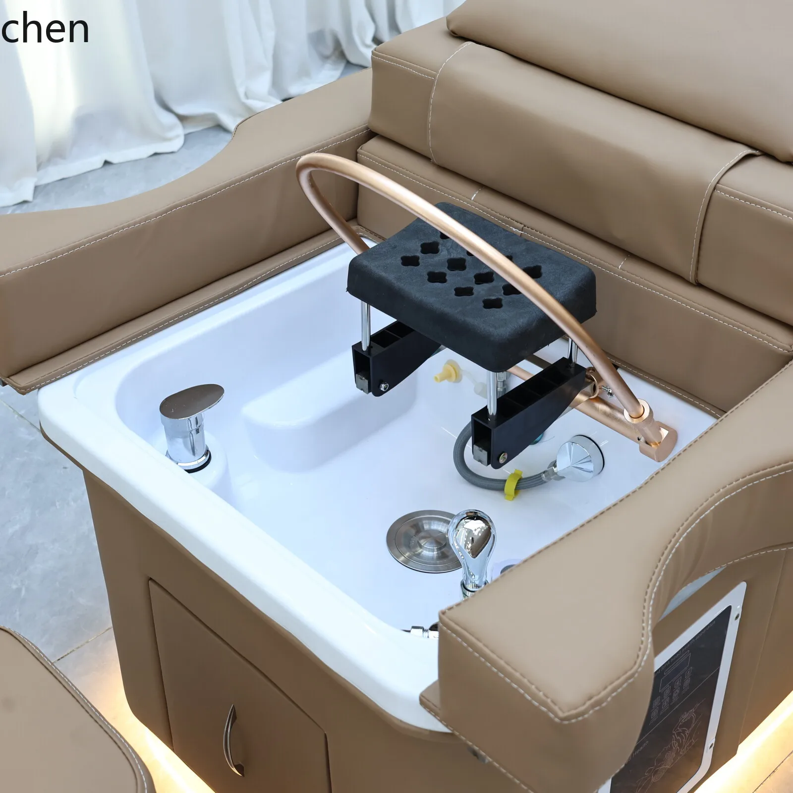 Wellness Spa With Massage - B7- Back Lift Hoofdtherapie Wellness Salon